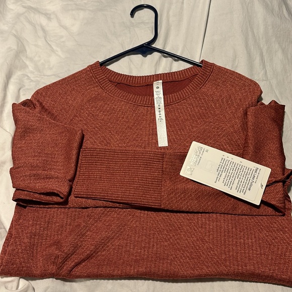 𝐑𝐞𝐬𝐭 𝐋𝐞𝐬𝐬 𝐏𝐮𝐥𝐥𝐨𝐯𝐞𝐫 𝐋𝐮𝐥𝐮𝐥𝐞𝐦𝐨𝐧 🍋 - Picture 4 of 4